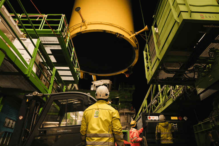 industrial photographer Night shift TP installation offshore